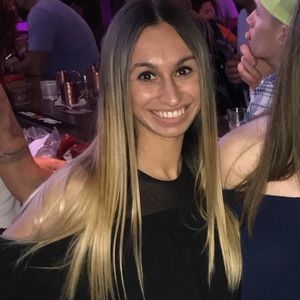 Meet your Posher, Isabella